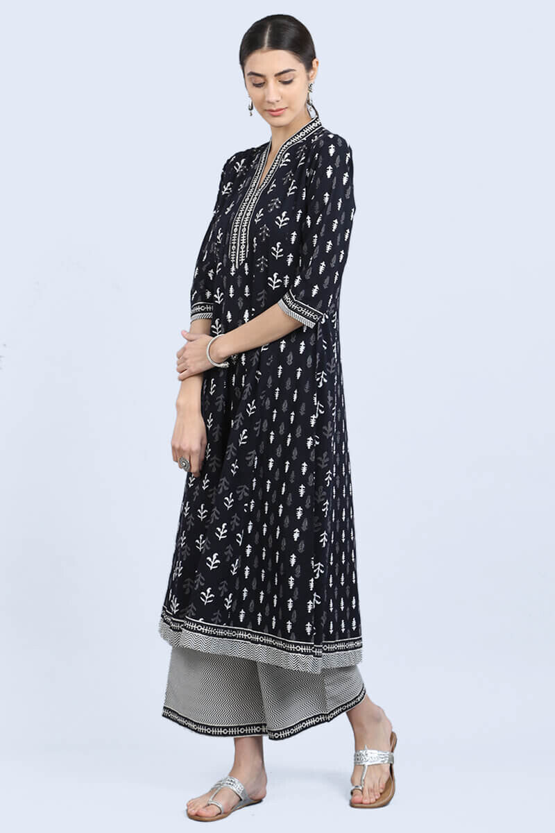 Mirza Nasreen Kurta