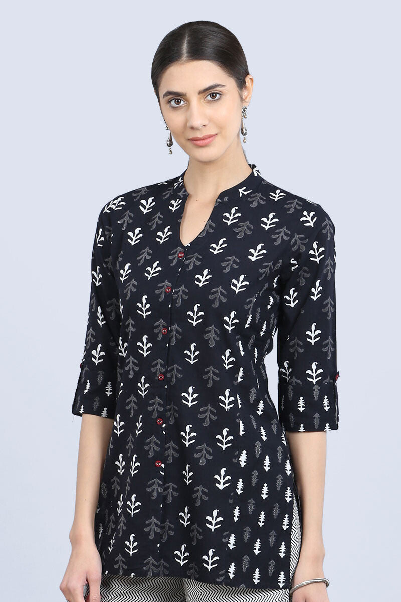 Mirza Zareen Kurti