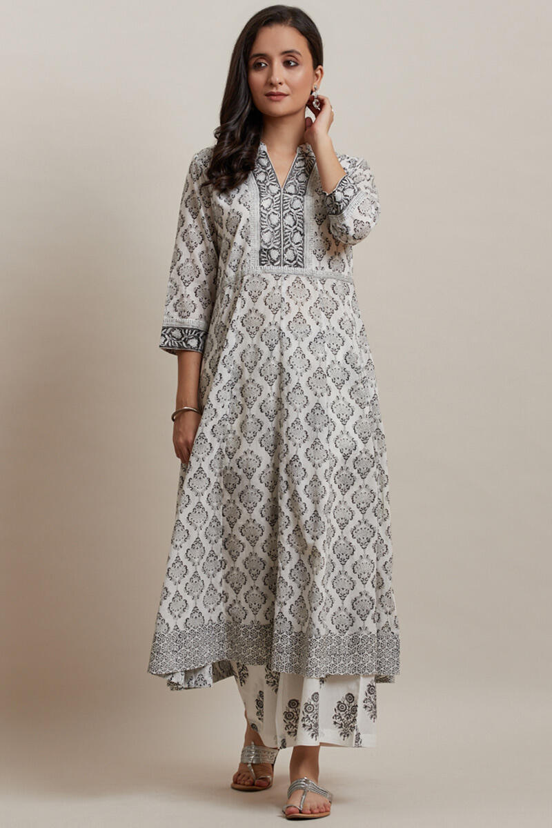 Mumtaz Farzana Kurta