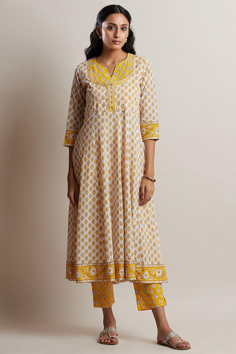 Nafees Mahi Kurta