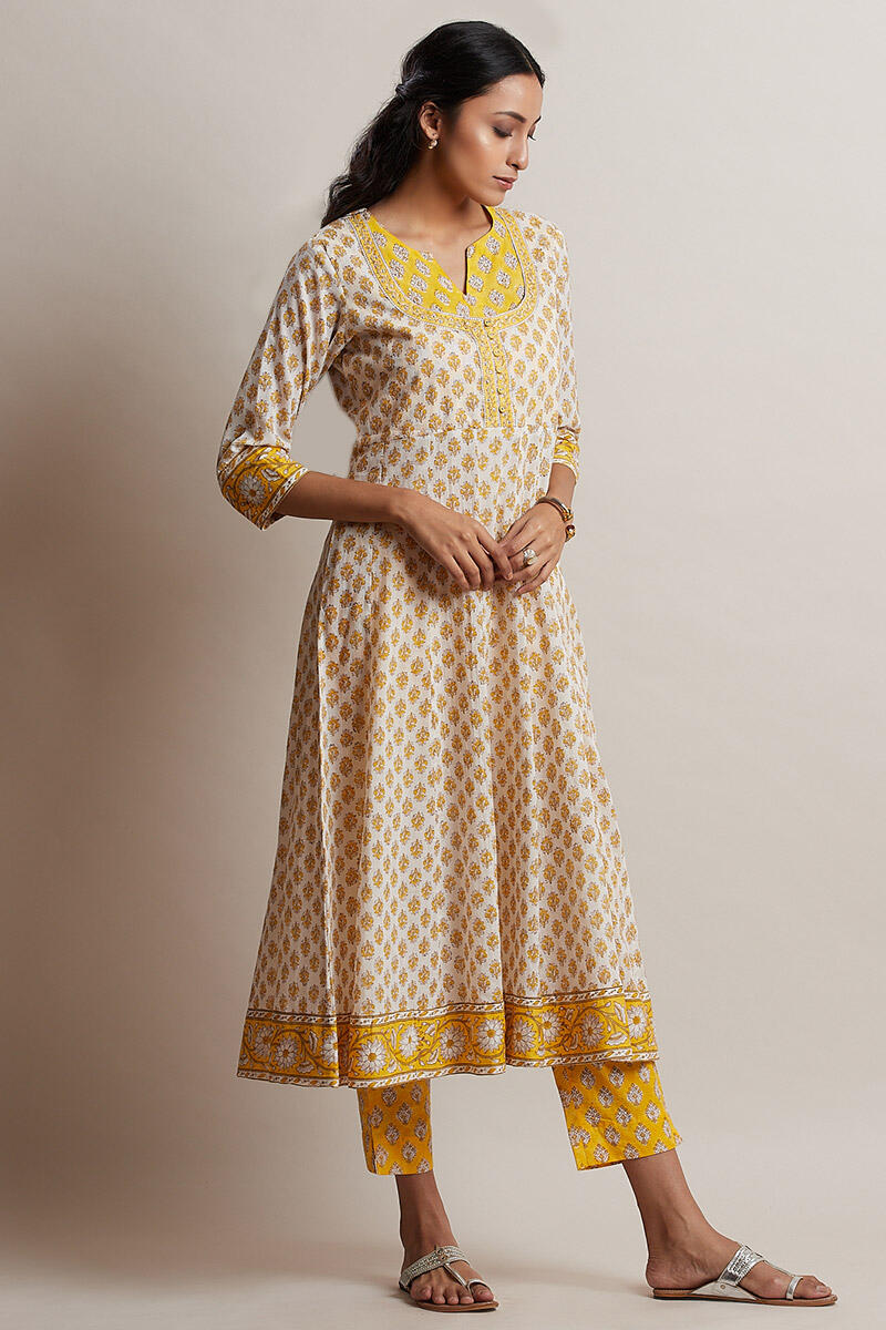 Nafees Mahi Kurta