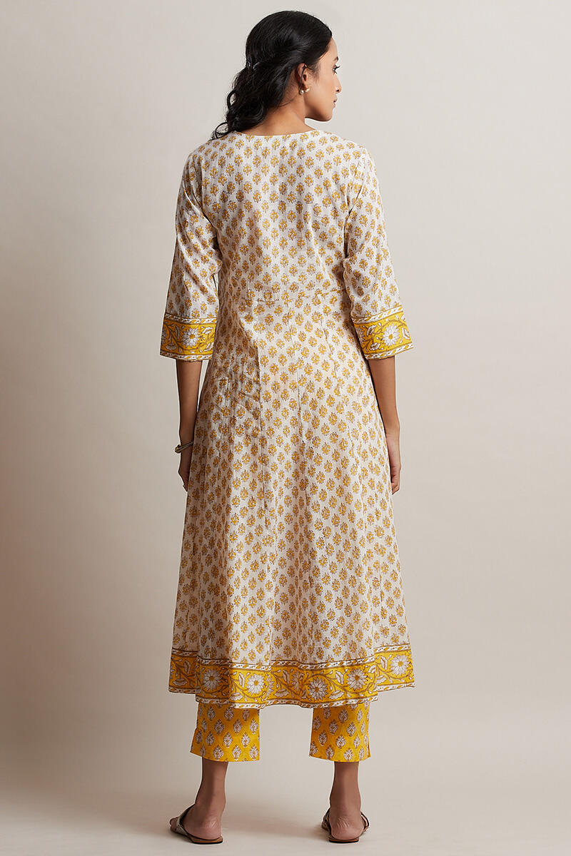 Nafees Mahi Kurta
