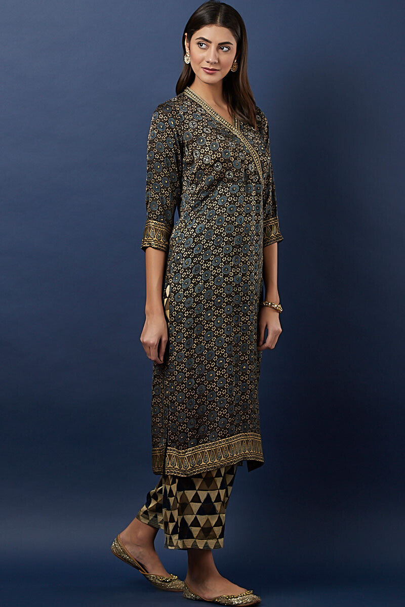Ajrak silk