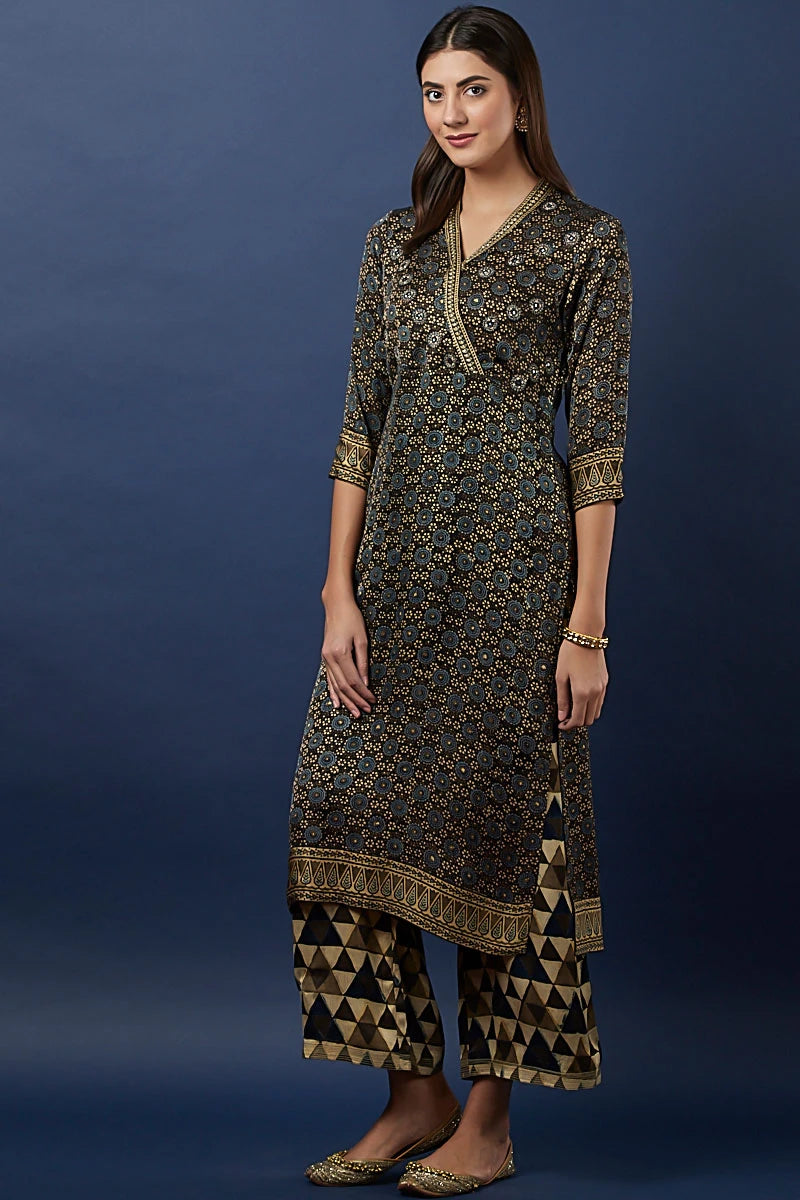 Ajrak silk