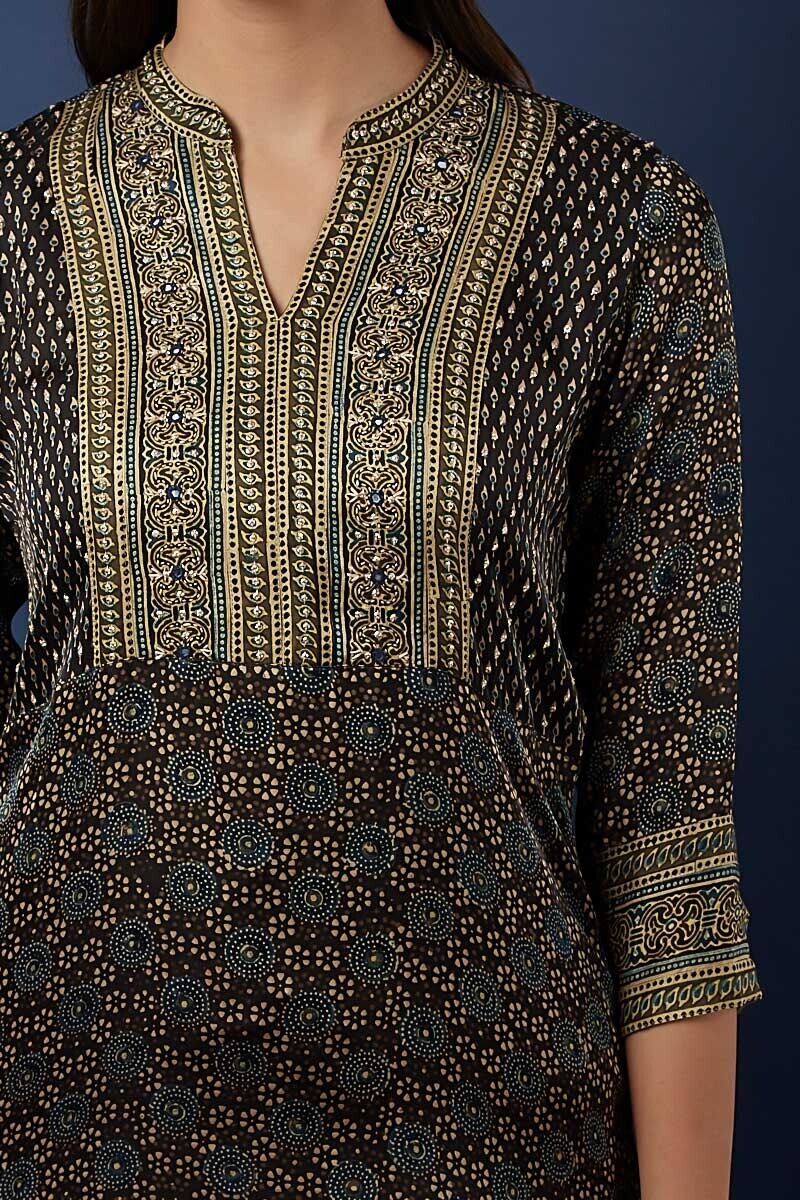 Ajrak silk