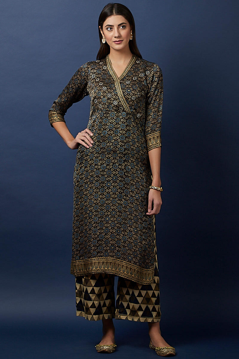 Ajrak silk