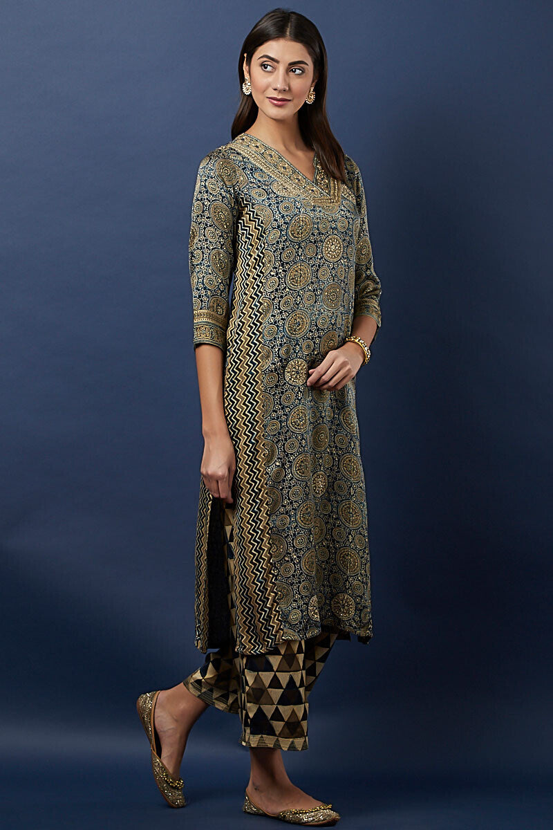 Ajrak silk