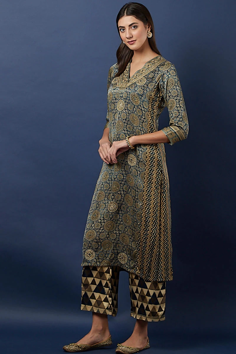 Ajrak silk