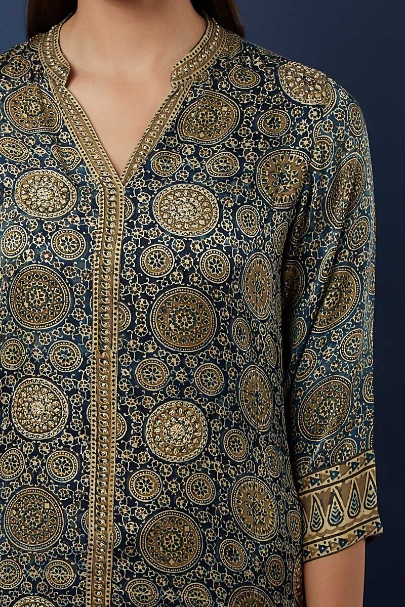 Ajrak silk