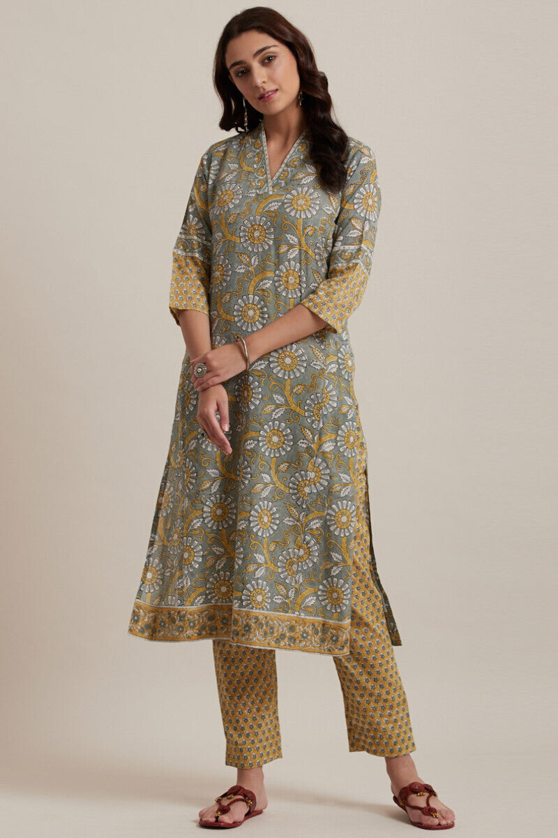 Nausheen Mehtab Kurta