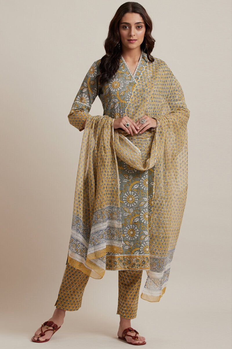 Nausheen Mehtab Kurta