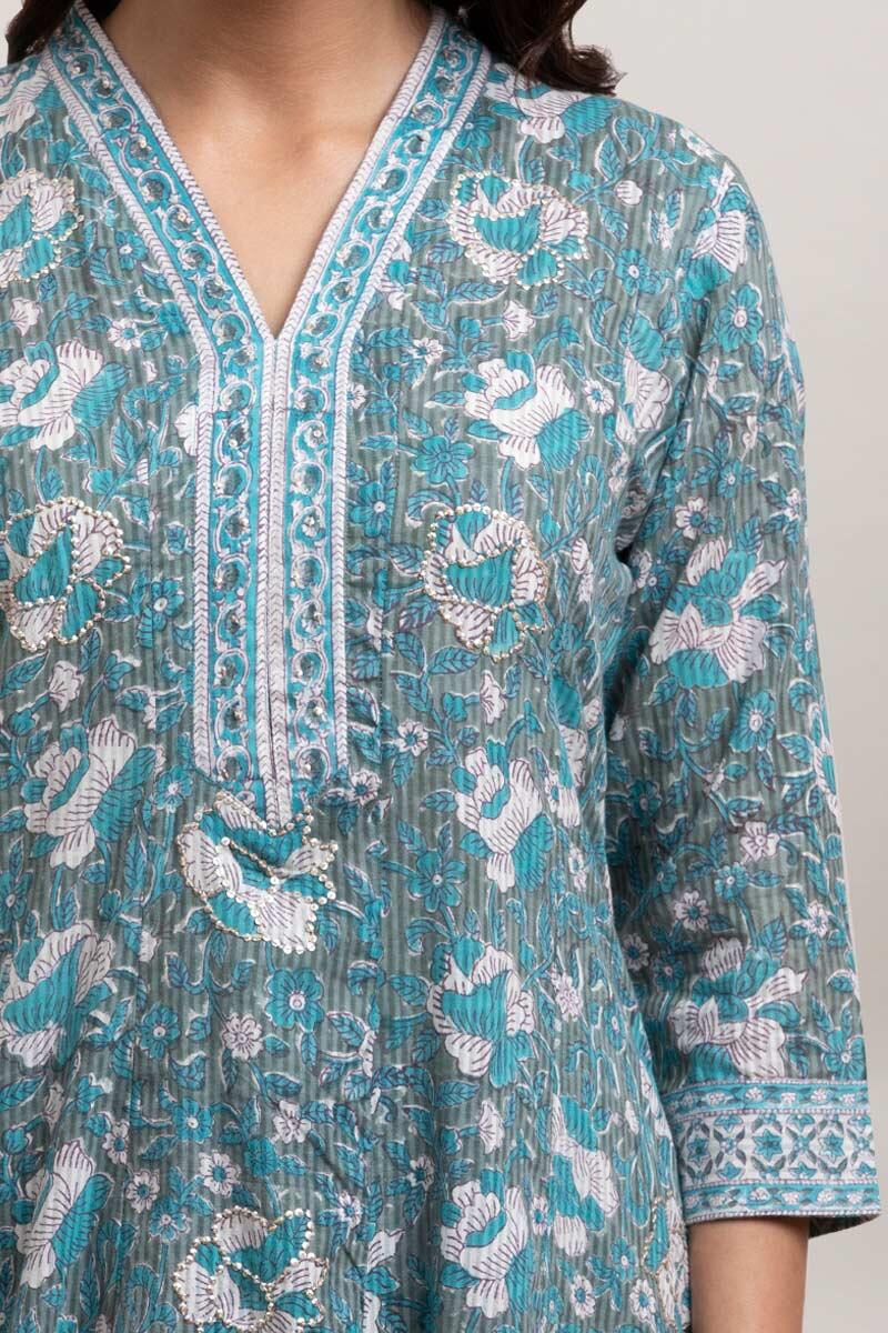 Nausheen Saira Kurta