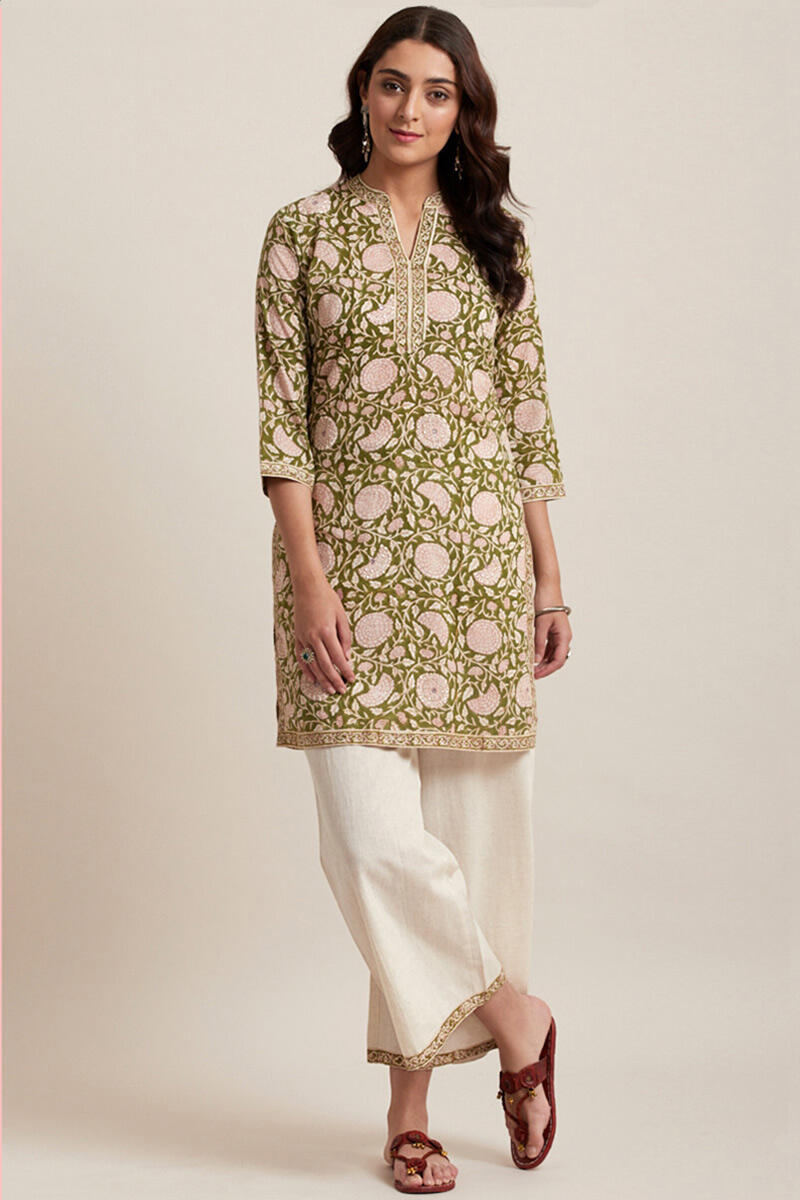 Nazm Farah Kurta
