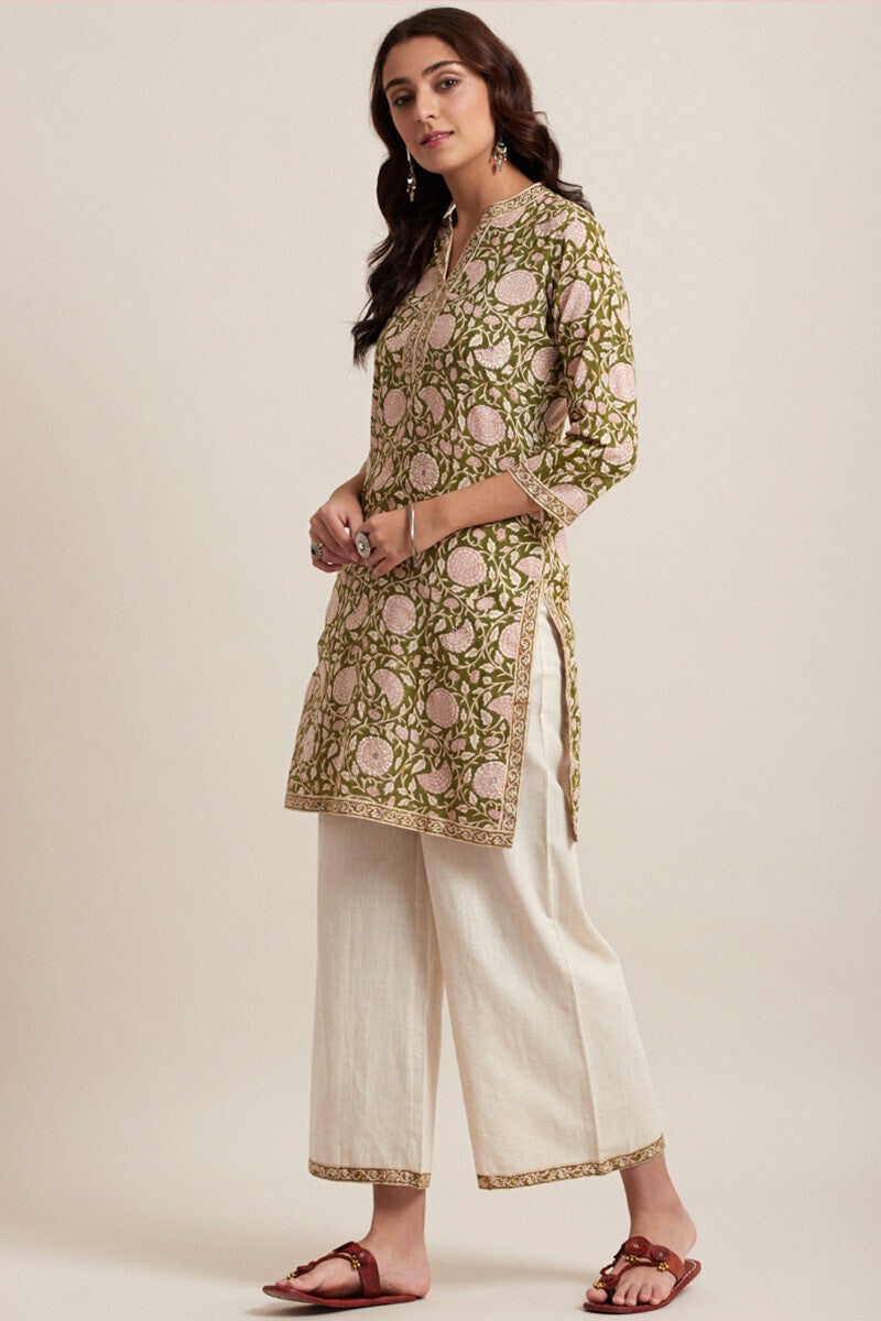 Nazm Farah Kurta