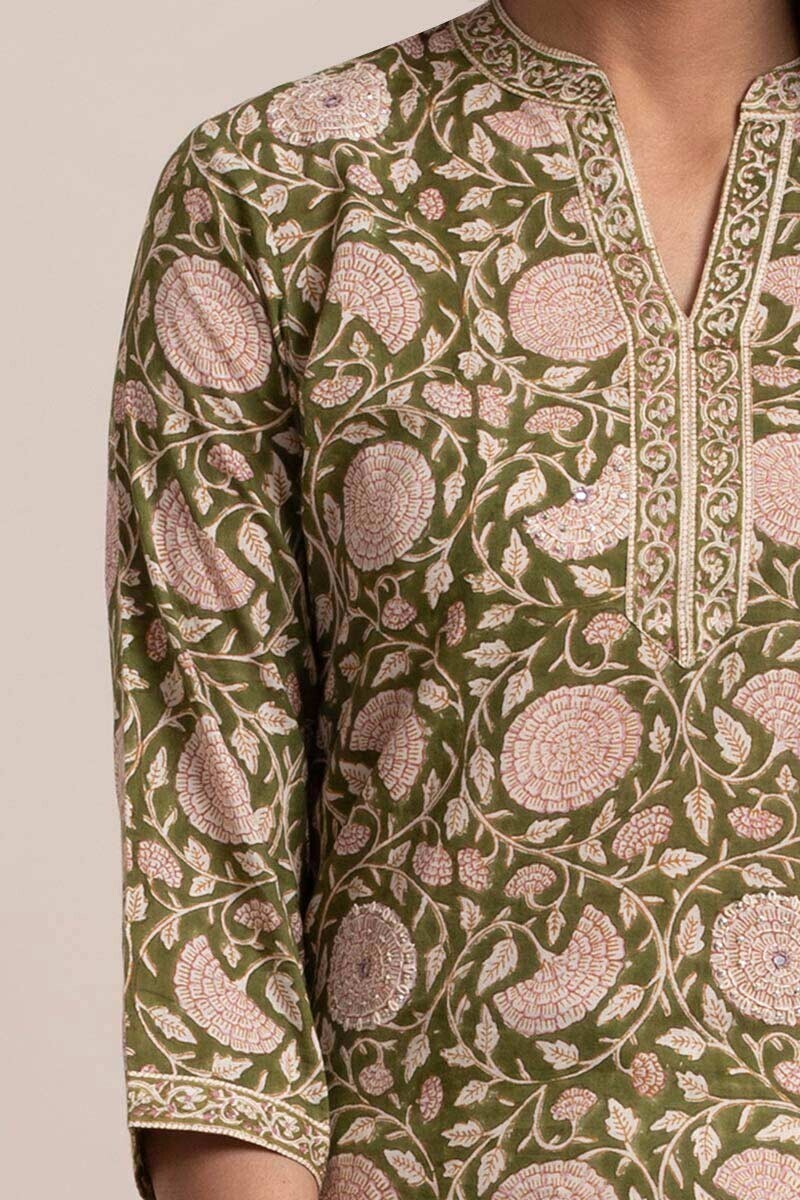 Nazm Farah Kurta