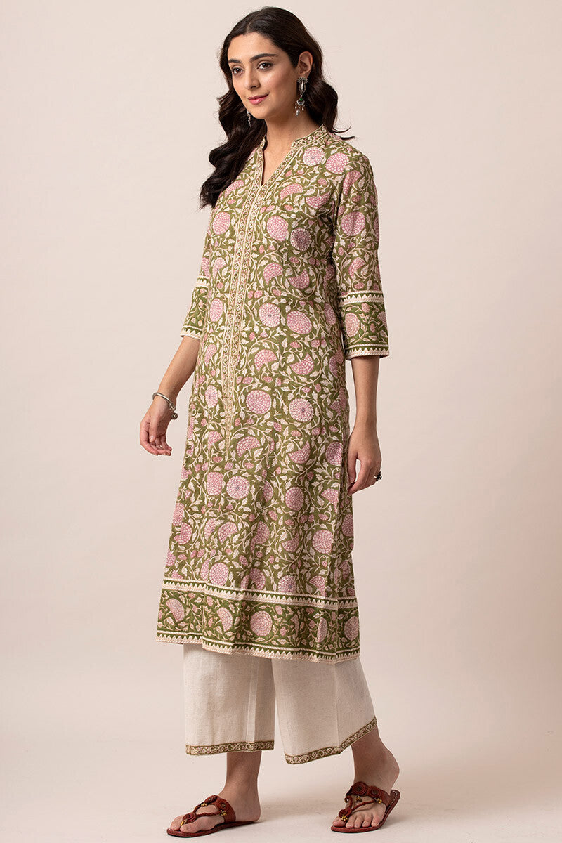 Nazm Saira Kurta