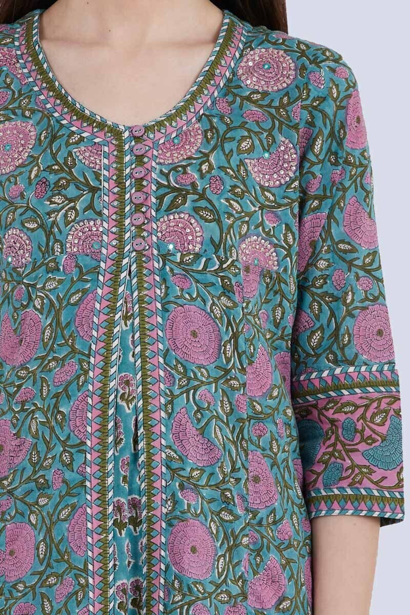 Nazm Zara Kurta