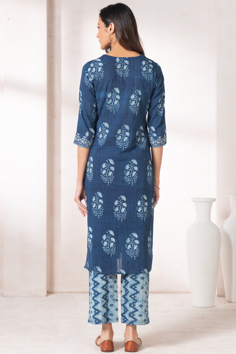 Noor Rumaisa Akola Kurta