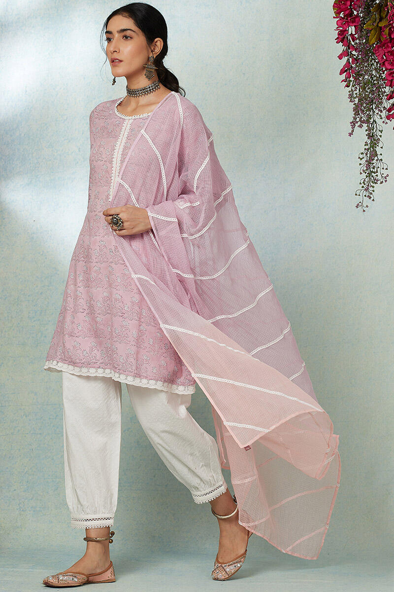Nusrat Jahan Mahin Lace Dupatta