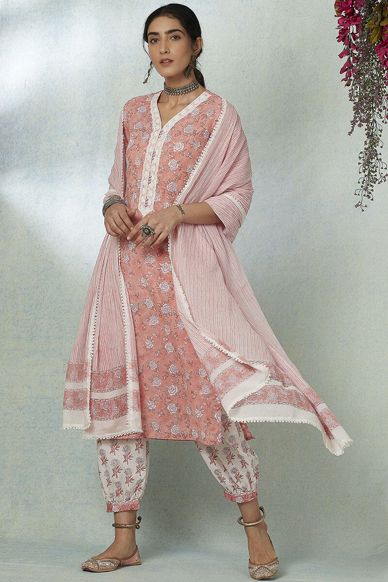 Nusrat Jahan Nafees Izhaar Pants