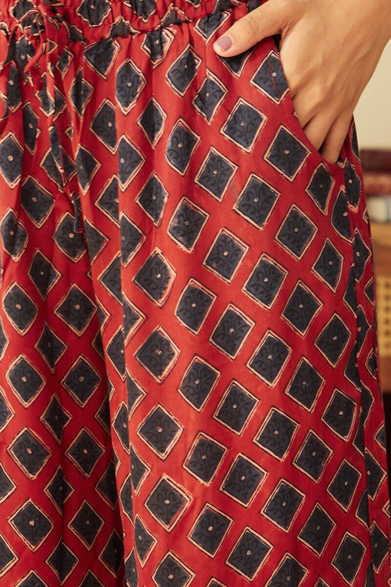 Mehrunissa Farah Red Farsi