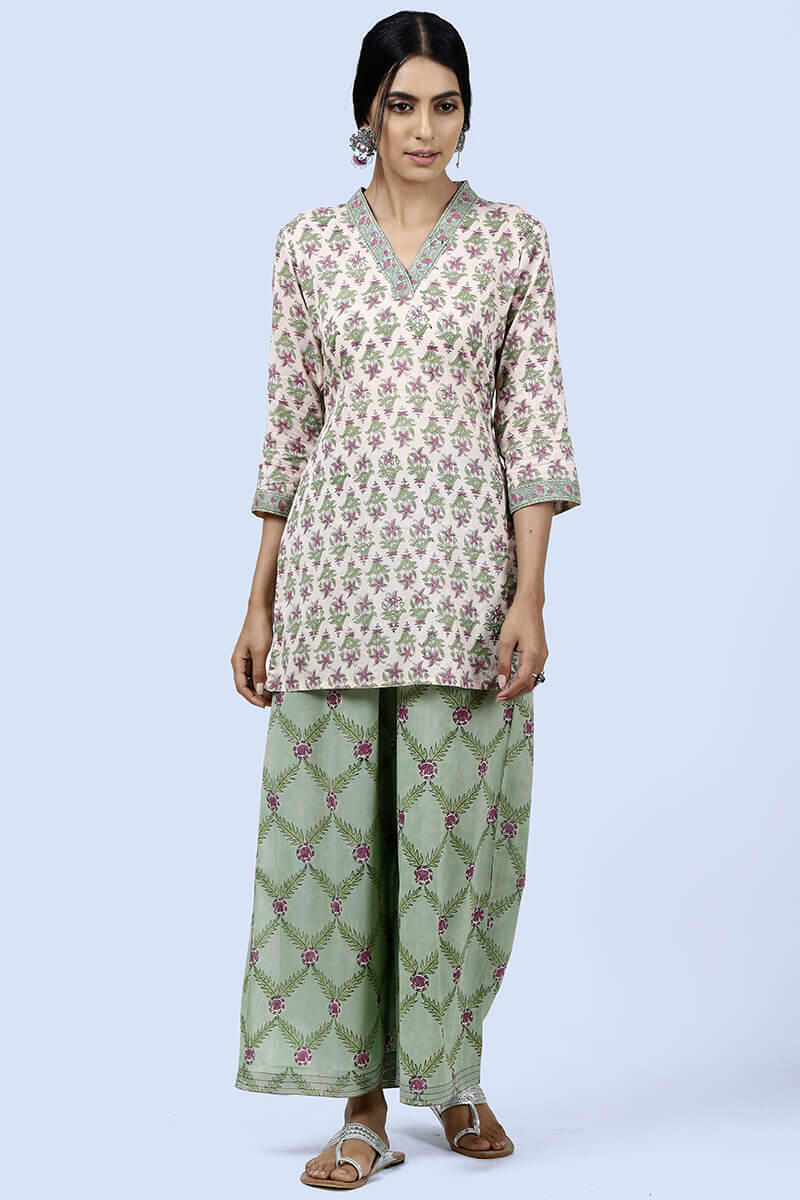 Peach miughal kurti
