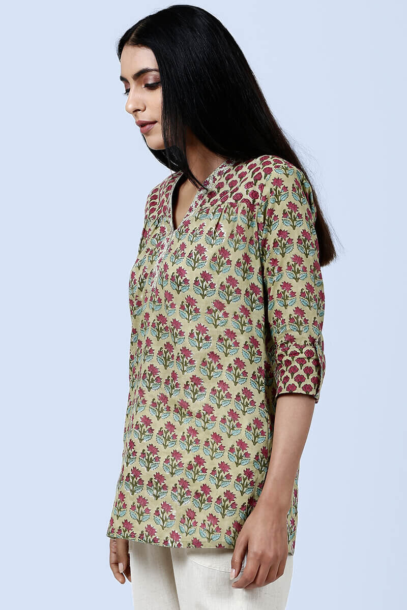 Red buti top