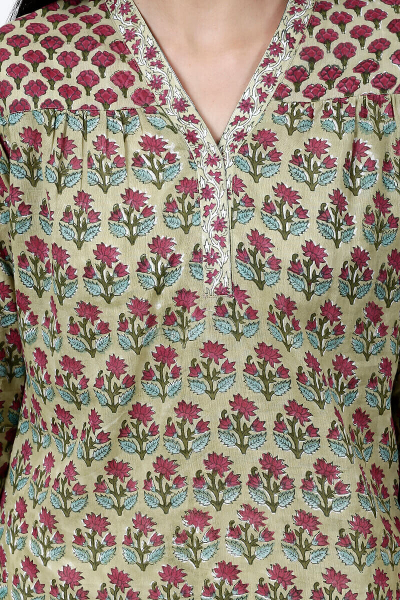 Red buti top