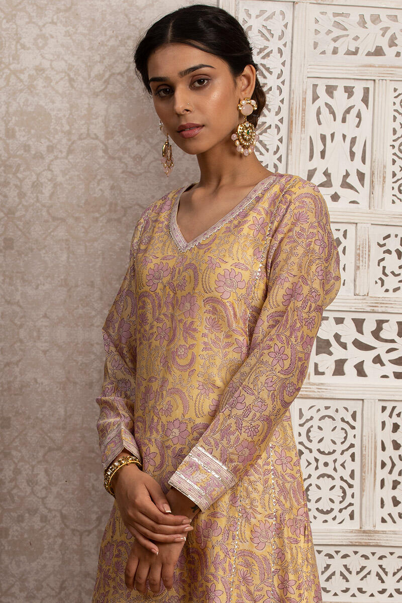 Parinaz Gulnar Chanderi Kurta