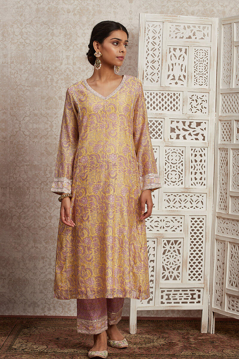 Parinaz Gulnar Chanderi Kurta