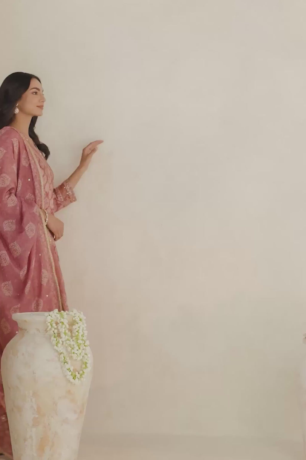 Surplus: Mehrunissa Sameera Kurta