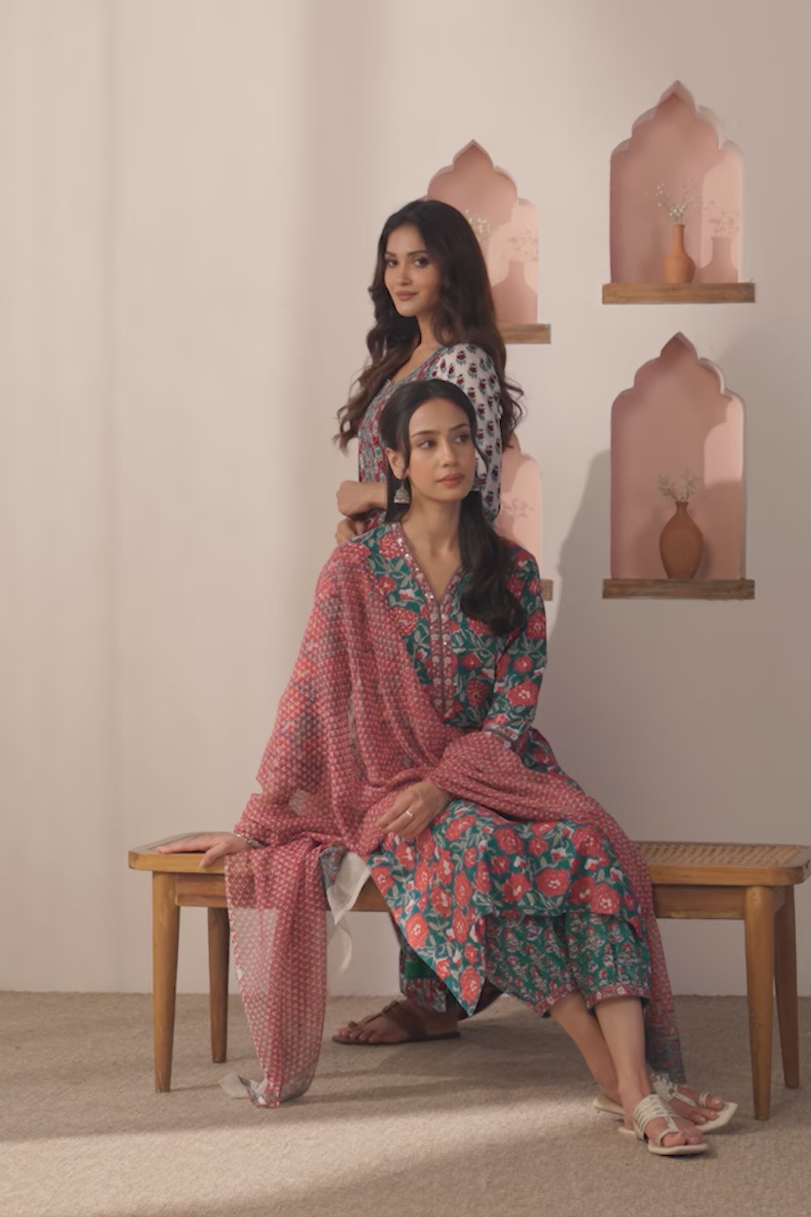 Gauhar Aafiya Sanganeri Kurta