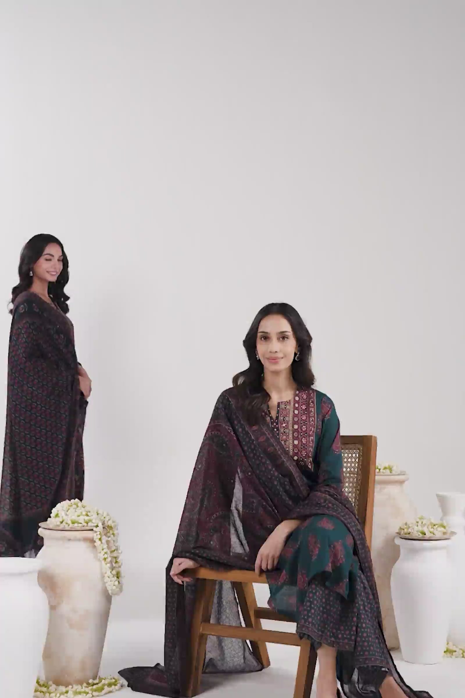 Gauhar Chaand Kurta