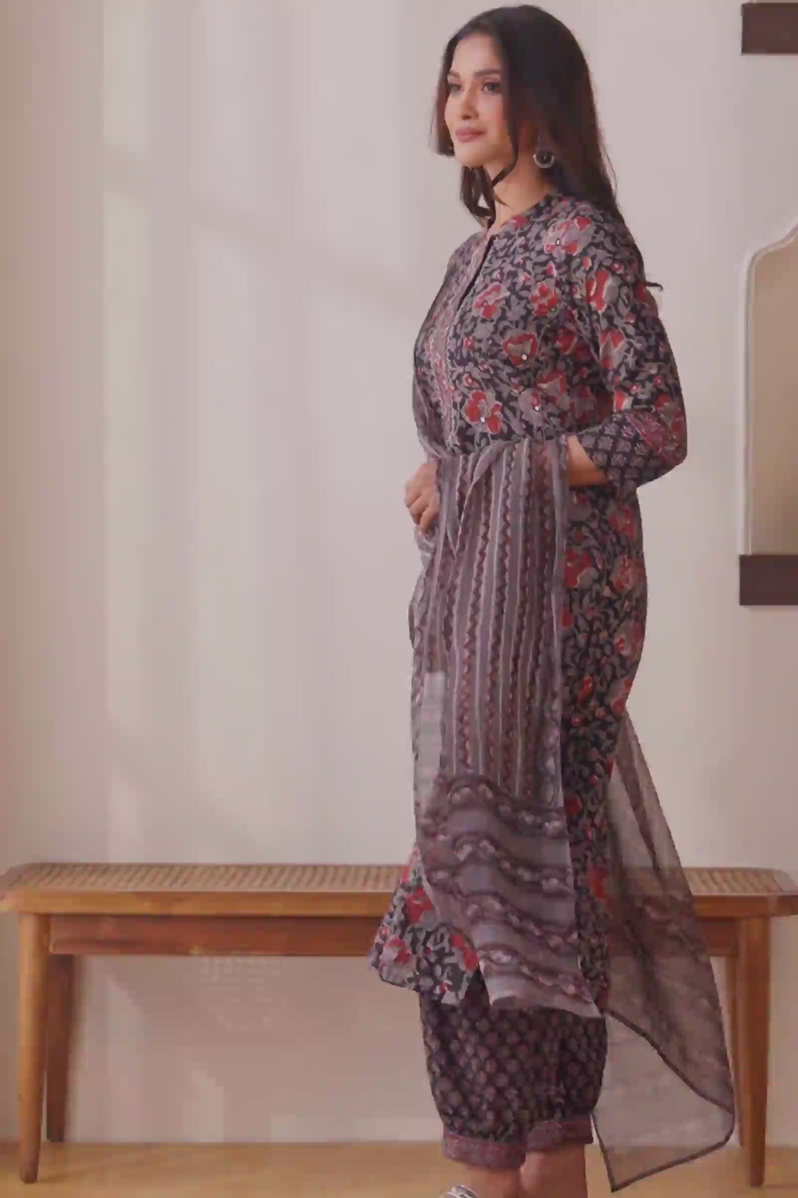 Sehra Nafeesa Bagru Kurta