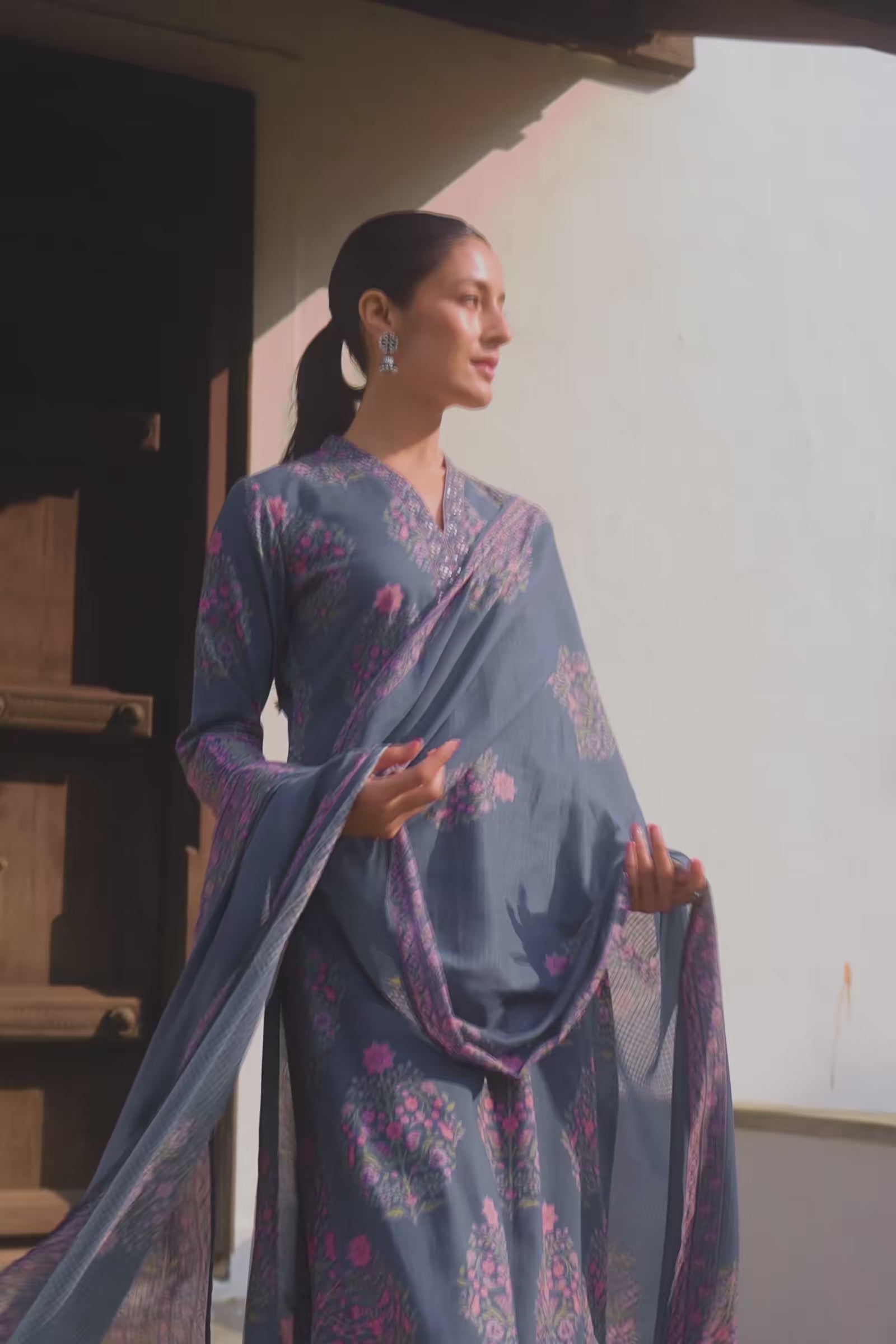 Gulbahar Shahida Kurta