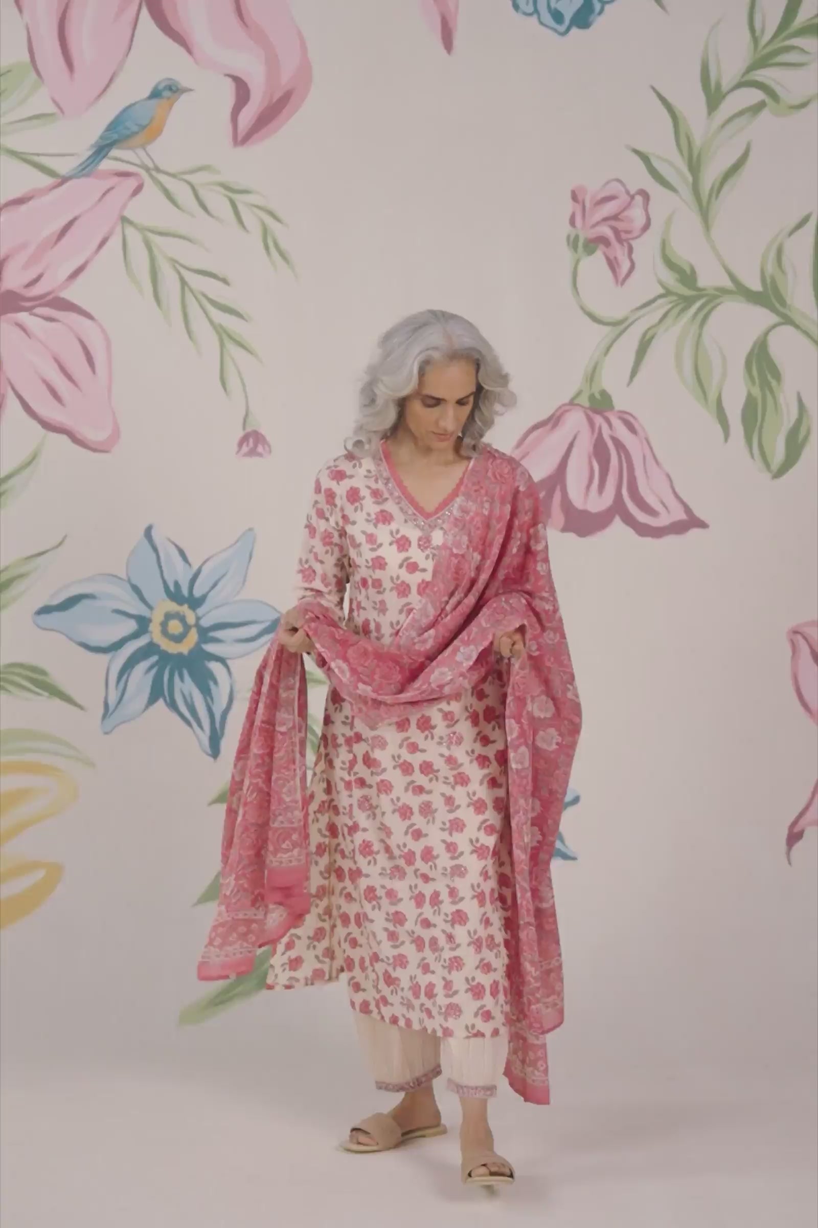 Surplus: Gulraiz Shirin Sanganeri Kurta