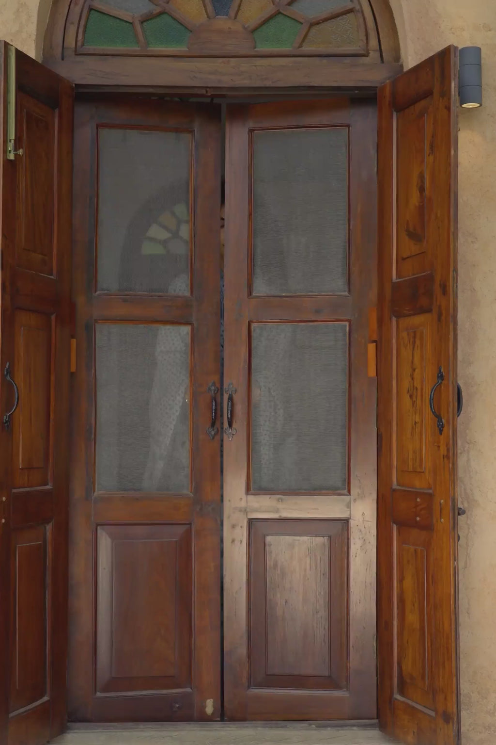 Surplus: Neelofar Rumaisa Kurta