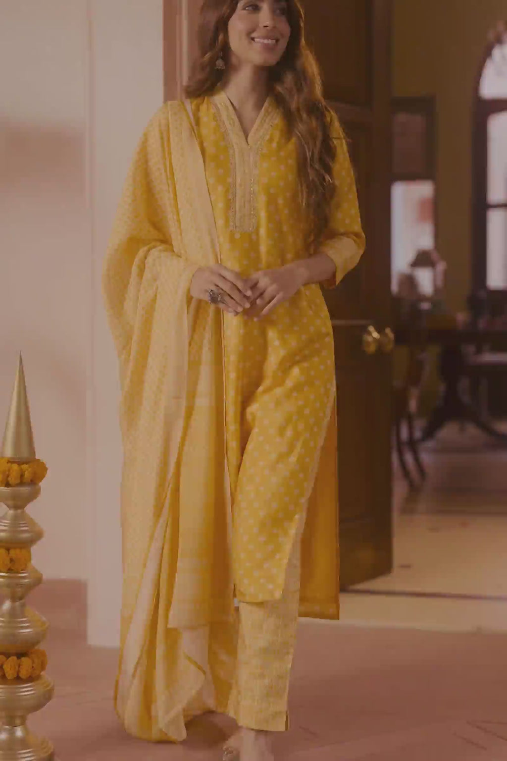 Surplus: Mehrunissa Naureen Kurta