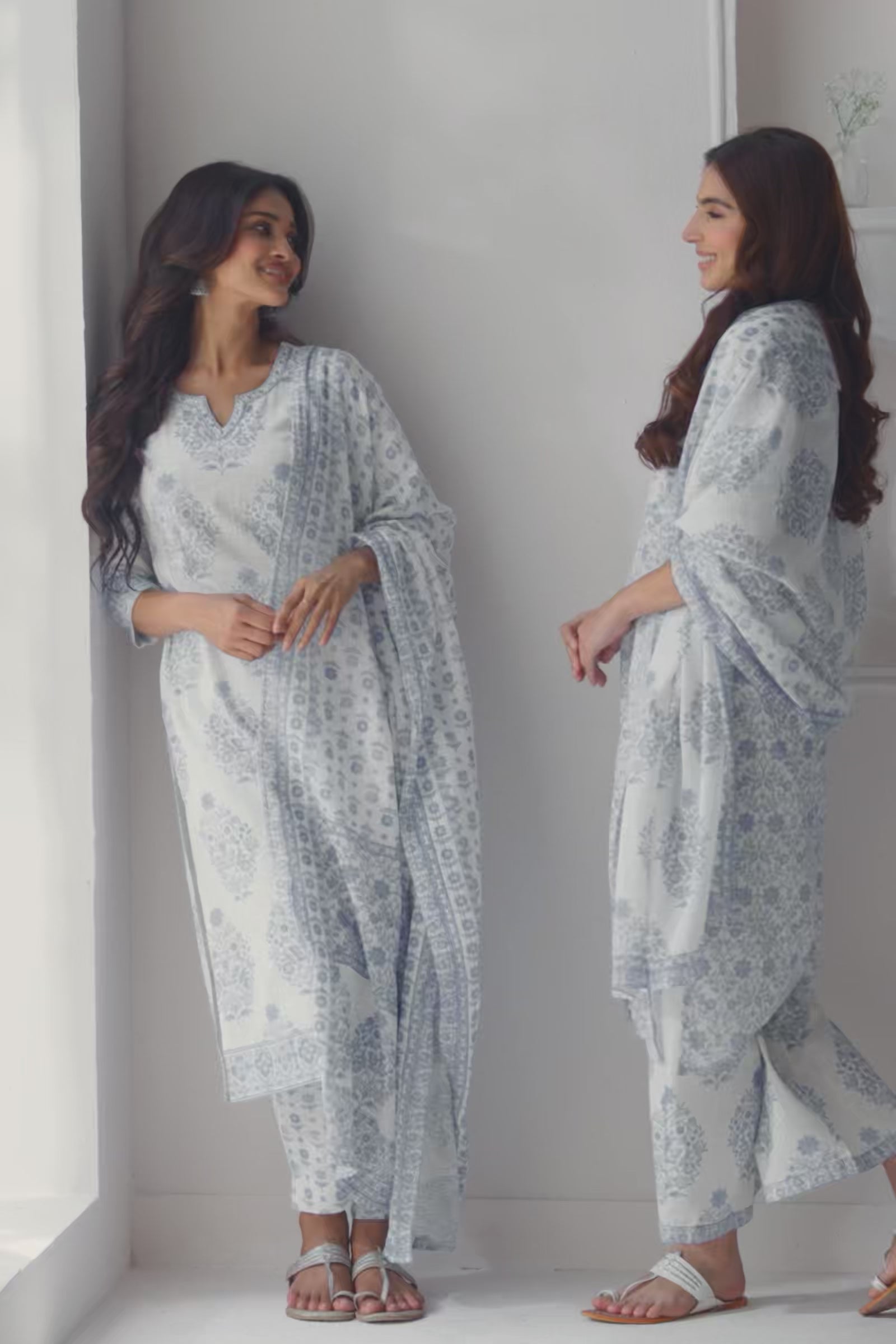 Neelofar Afra Kurta