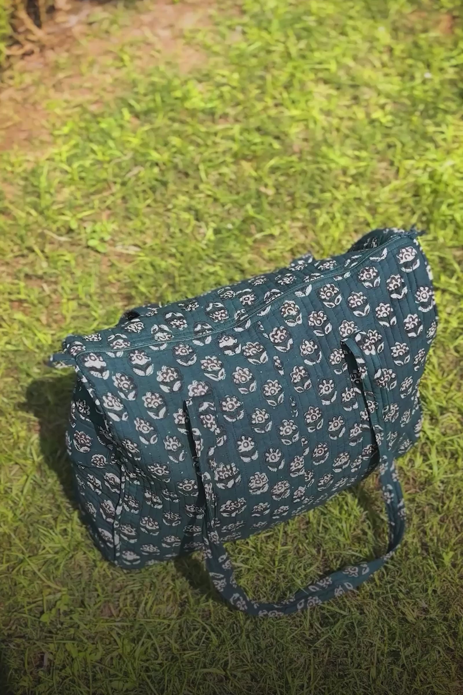 Roza Ruksar Holdall Bag