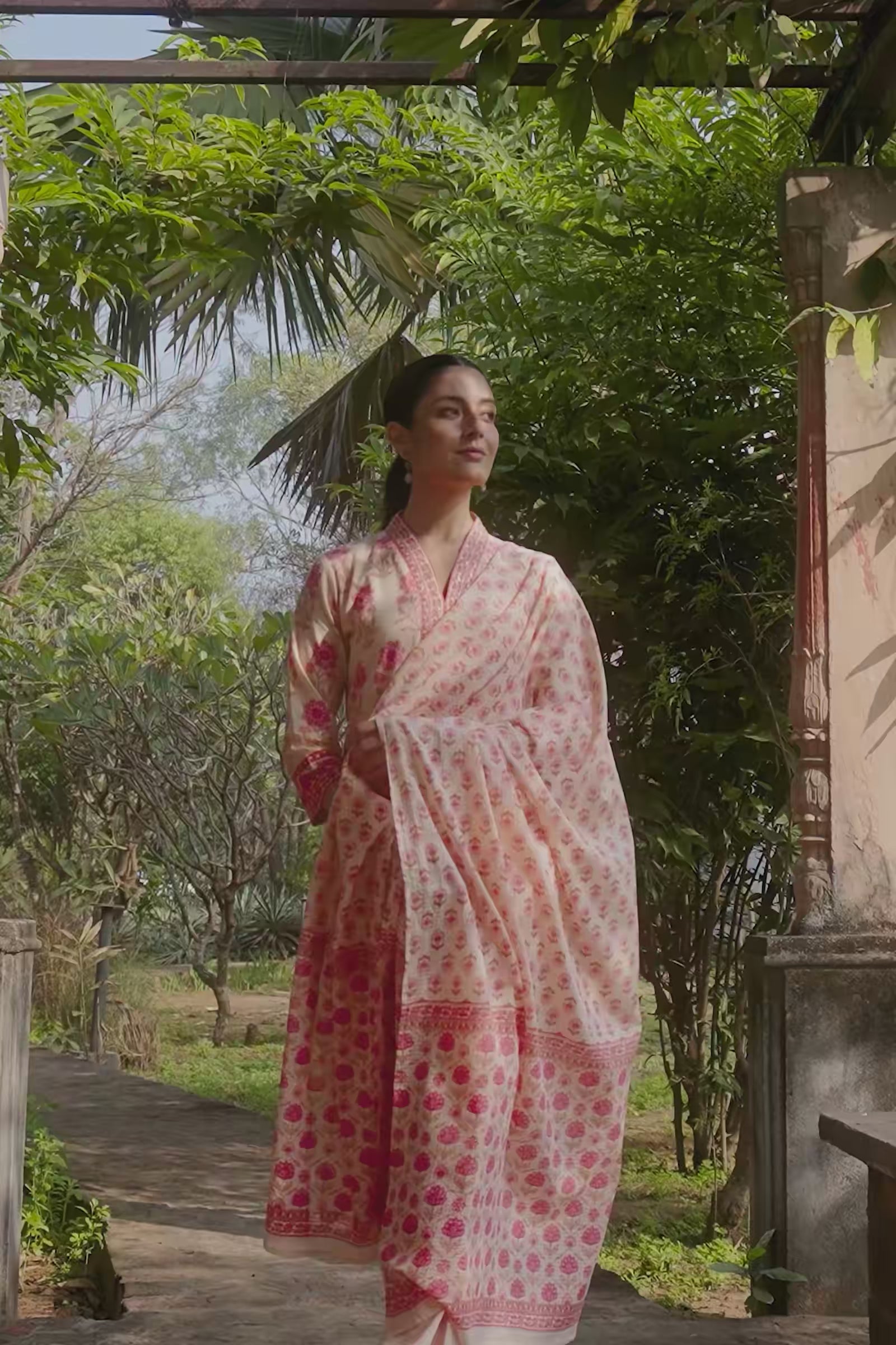 Gulbahar Gulbano Sanganeri Kurta
