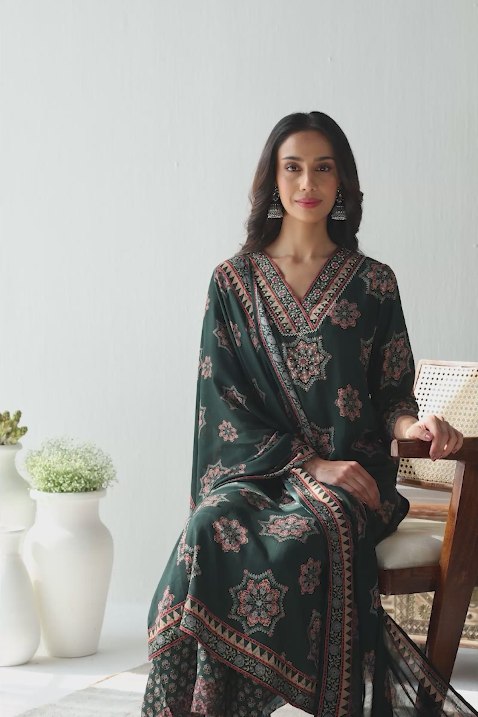 Surplus: Rangrez Ziah Kurta