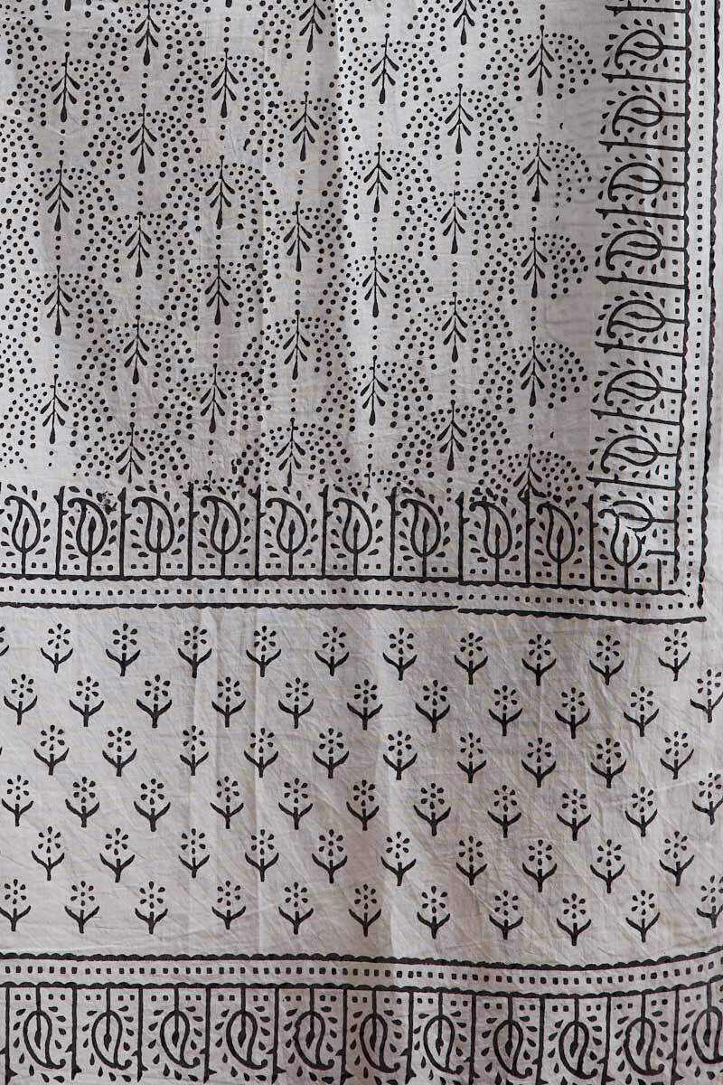 Qainaat Jaal Dupatta