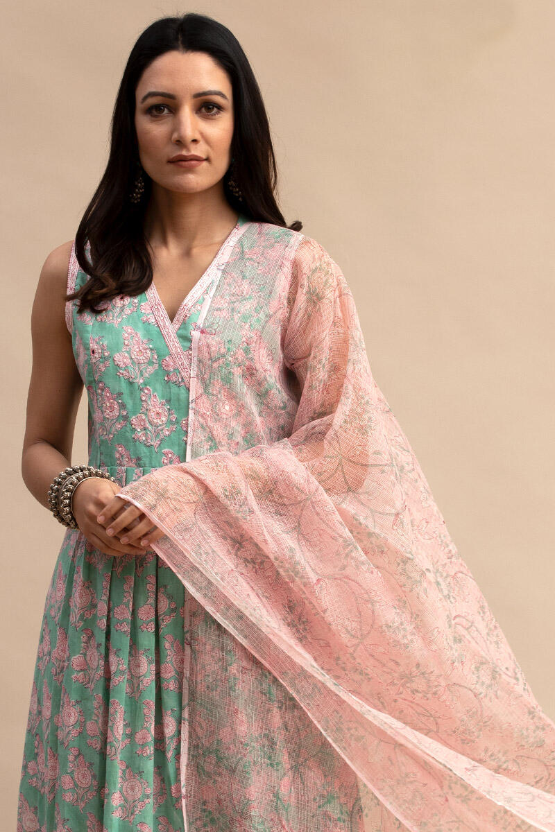 Roz Meher Aaira Kurta