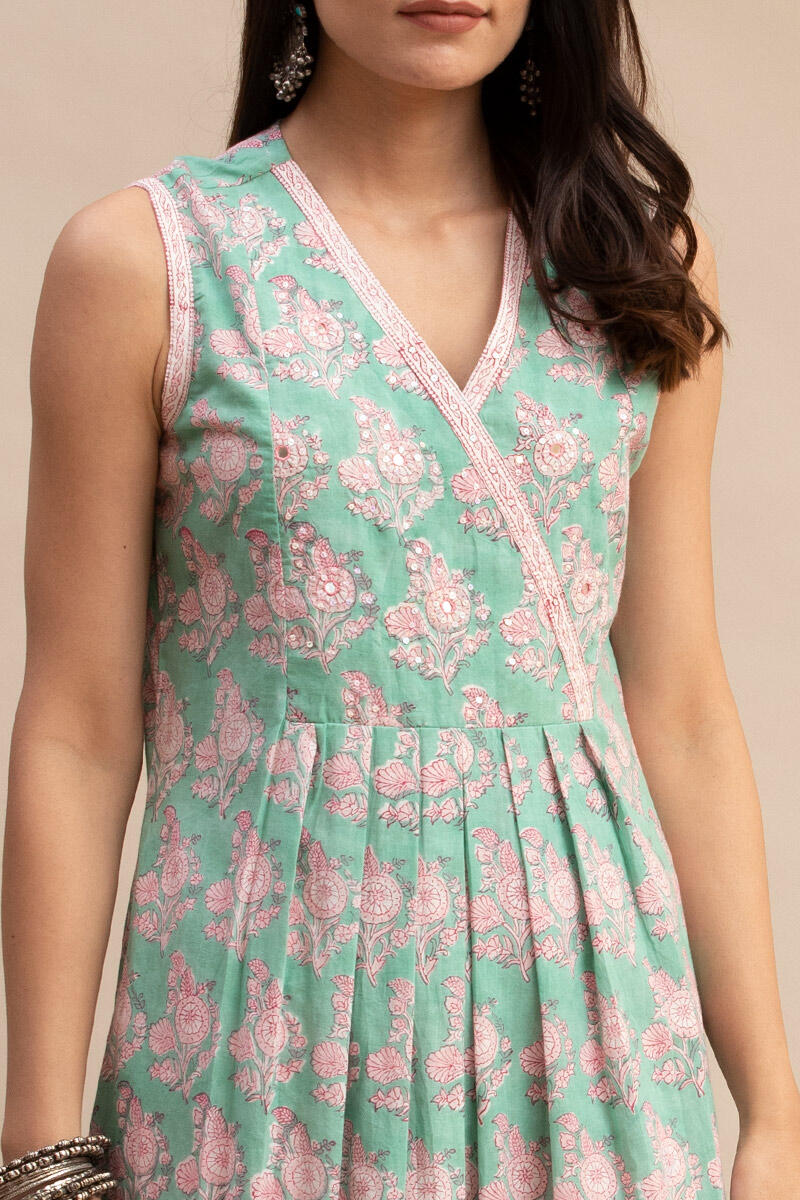 Roz Meher Aaira Kurta