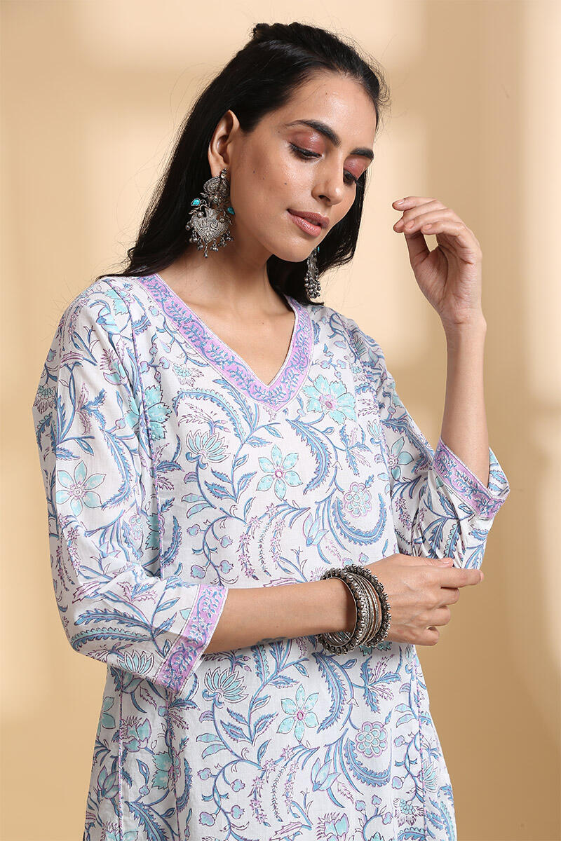 Roz Meher Nargis Kurta