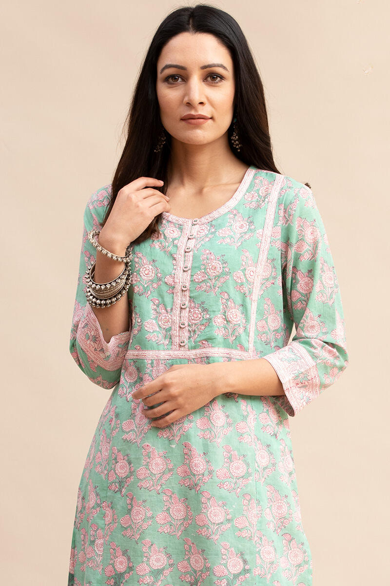 Roz Meher Nazia Kurta