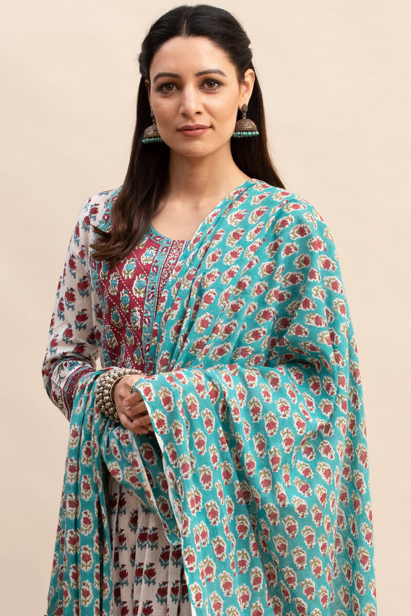 Roz Meher Ruksaar Kurta