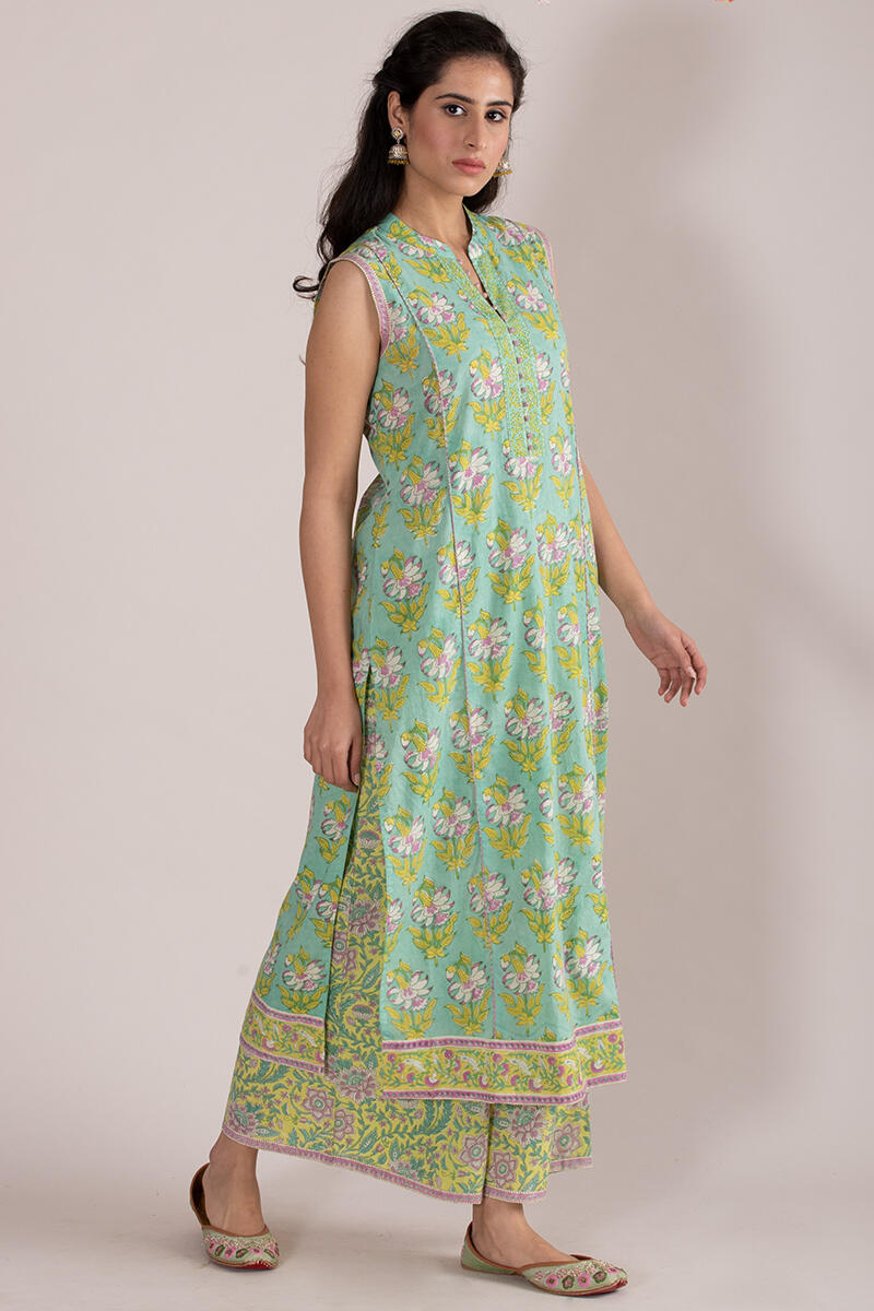 Roz Meher Sarah Kurta