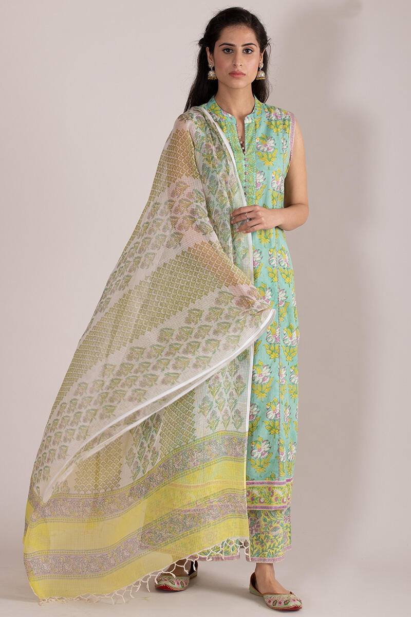 Roz Meher Sarah Kurta